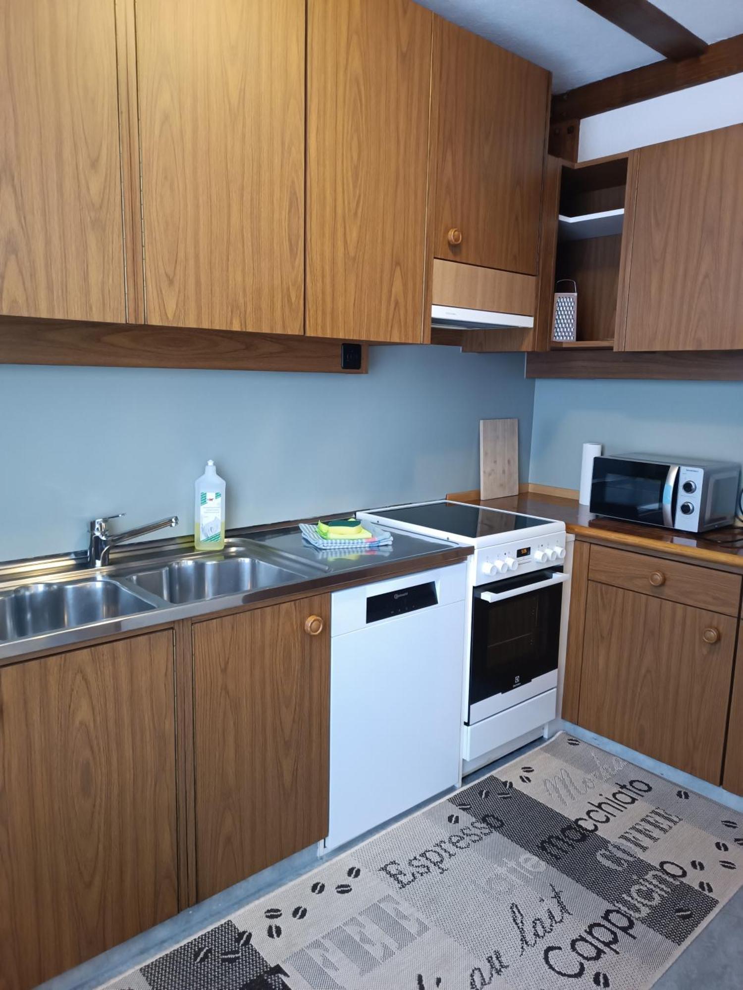 אינטרלאקן Mon Amour Apartment מראה חיצוני תמונה